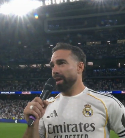 theMadridZone's tweet photo. 🚨 Dani Carvajal: "I can't stop thinking about that Golden Age.

With my departure tonight, it's officially the end of that era.

La Decima, the 4 CLs in 5 years, 3 in a row, with Cristiano, Ramos, Ancelotti, Casillas, Zidane...

I want you to applaud them too." https://t.co/3Gv6JzMG3e