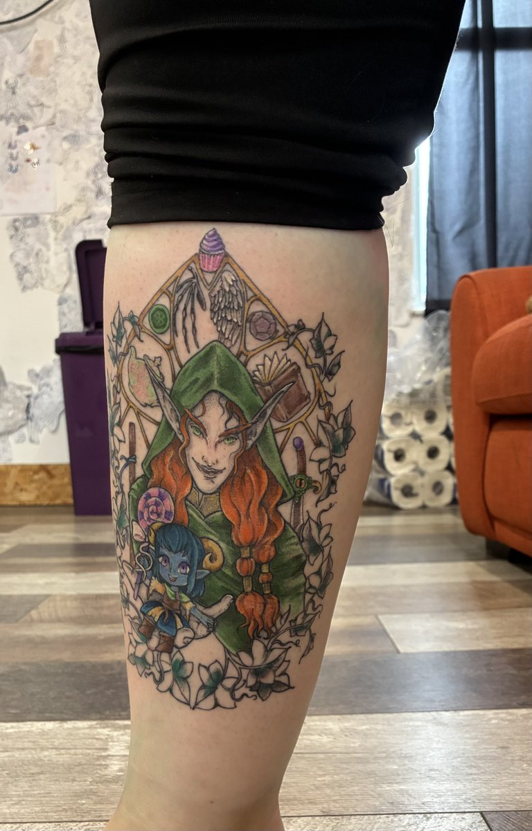 MeganWTurner's tweet photo. My toxic trait is I have the two most chaotic characters tattooed on my leg forever 😍 and I’m so happy about it 
@LauraBaileyVO @matthewmercer how amazing did my tattooist do? 😍 https://t.co/oN00Hl5Fxe