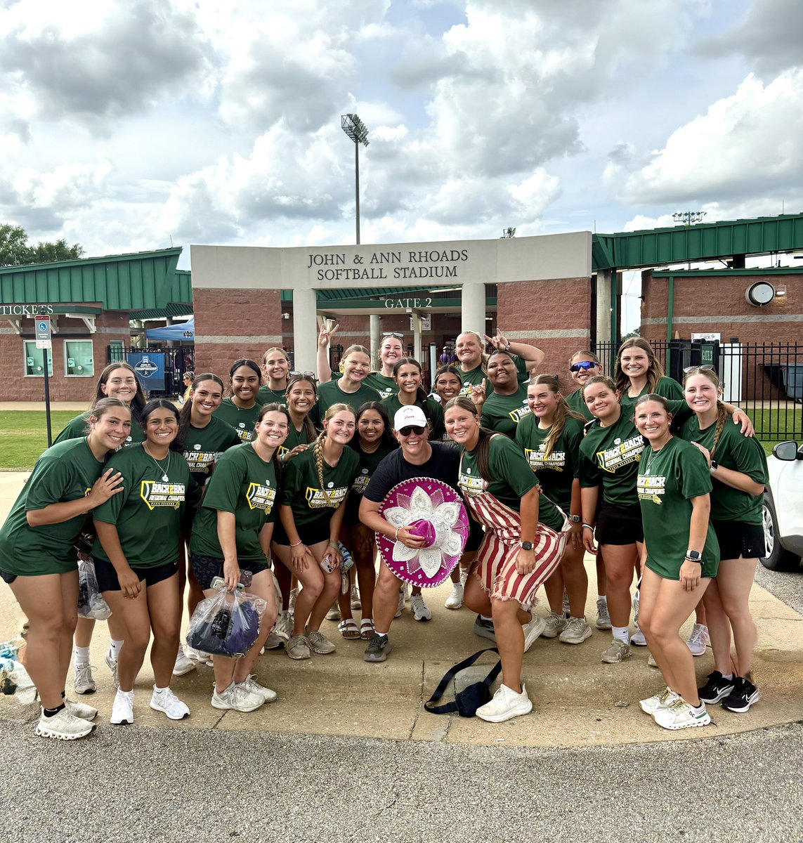 Paris JC Softball tweet media