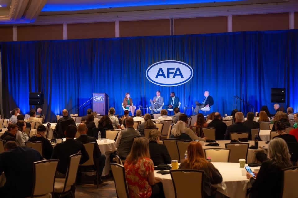 corymccray's tweet photo. At the Apprenticeship for America Summit amplifying the apprenticeship message with leaders and workforce partners from across the country. 

The apprenticeship conversation is growing because people are realizing this is about pathways to stability. 

#ApprenticeshipCheatCode https://t.co/54P3y3svdE