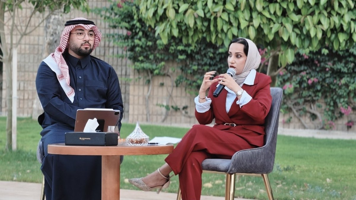 sakinah0m's tweet photo. مقتطفات من لقاء اليوم مع د. موج يوسف 
في حديث عن السينما والأدب. https://t.co/yHrZu0MQTa