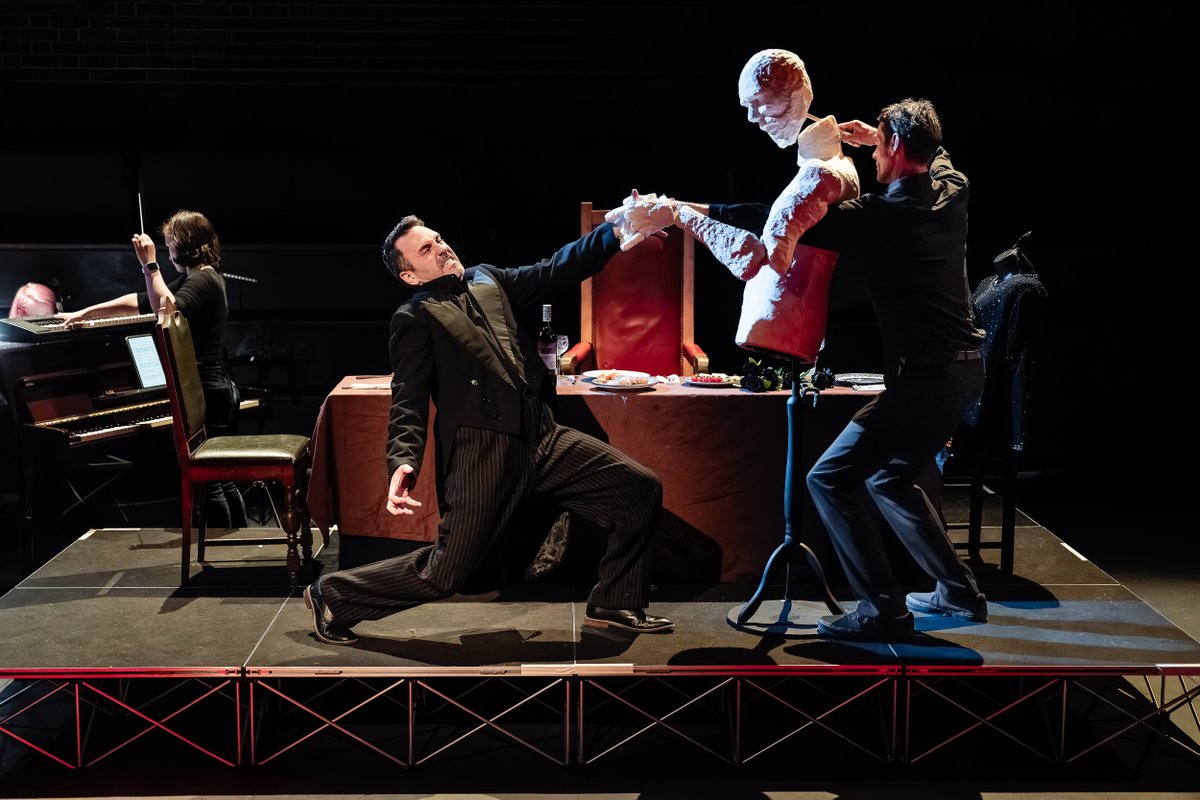 Ensemble_OrQ's tweet photo. Huge congratulations to Beth Fitzpatrick for winning the 2025-6 Fringe Theatre Awards for Opera (Music) - conducting our ★★★★ Don Giovanni production @arcolatheatre #Grimeborn. 👏

Find out more about her: https://t.co/9TE9dF5rC9

🏆 https://t.co/ITNtr6L7zS

📷 Julian Guidera https://t.co/cy3806exGG