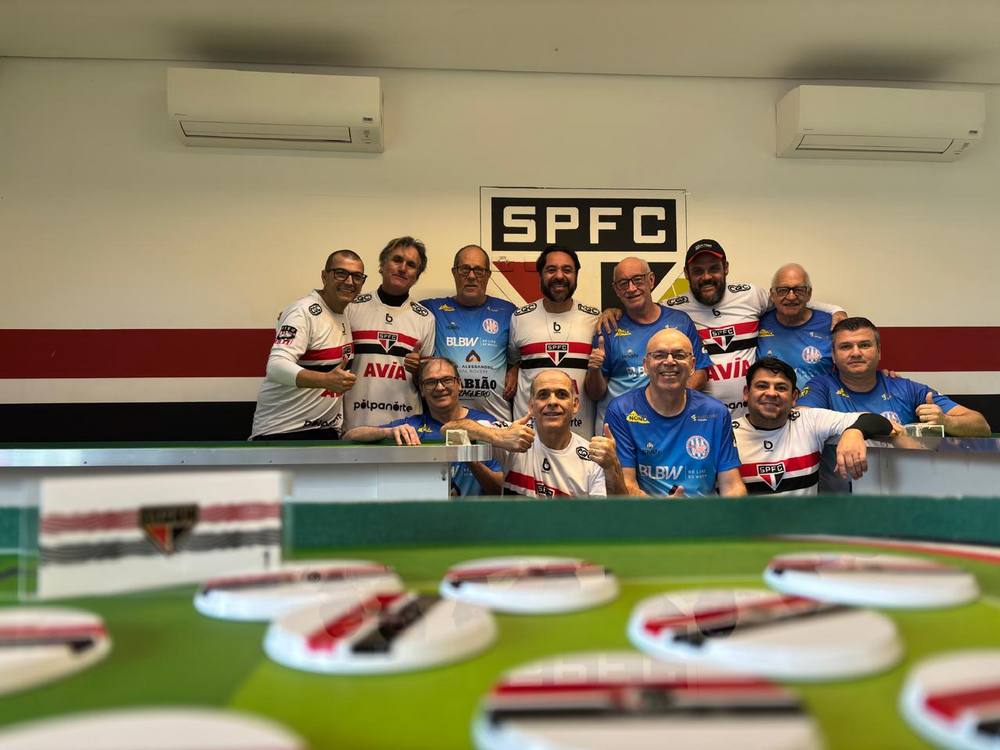 FPFMfutmesa's tweet photo. Terceira rodada de Equipes Master.

12 Toques

https://t.co/210yhOZlDL
.
.
#fpfm #futeboldemesa #futmesa #futmesameuesporte #1toque #3toques #12toques #dadinho #dadinho9x3 #chapas #sectorball #subbuteo #futeboldebotão #futeboldebotao #ofuteboldemesafazamigos https://t.co/Y6W5iNALuY