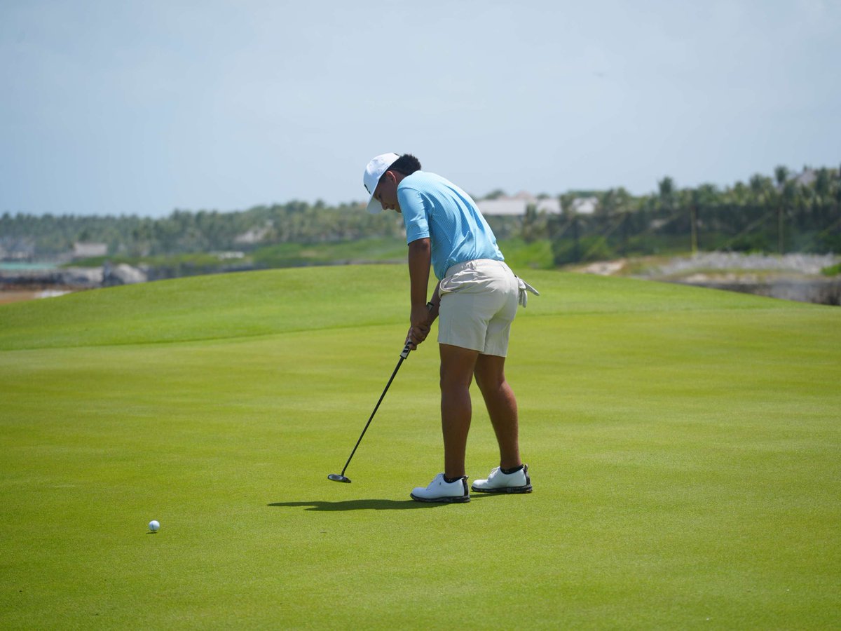 AJGAGolf's tweet photo. Easy breezy 😎

Daniel Barcenas (-6) cards an eagle on the par-5 4th hole as he cruises to an early lead in the Boys Division at the #DominicanJr! https://t.co/zoUtAPkqvt