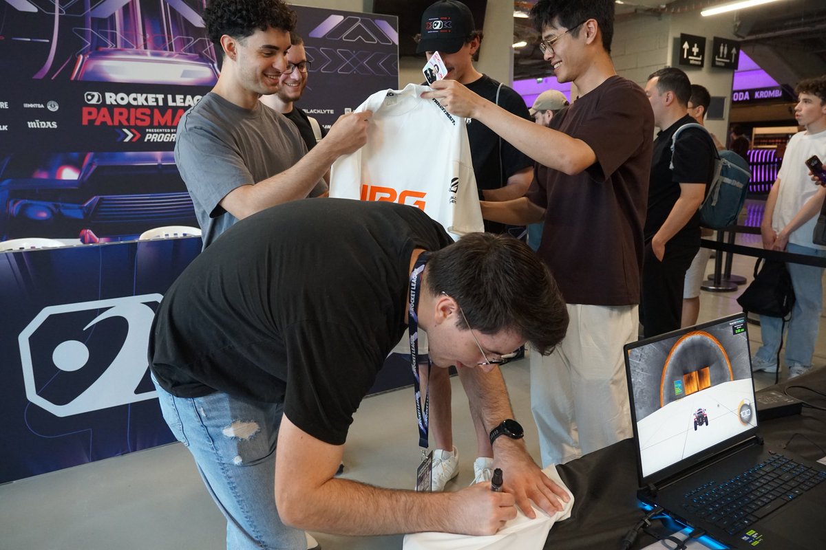 Nothing but love for the RLCS community 🧡 Swing by our booth on the ...