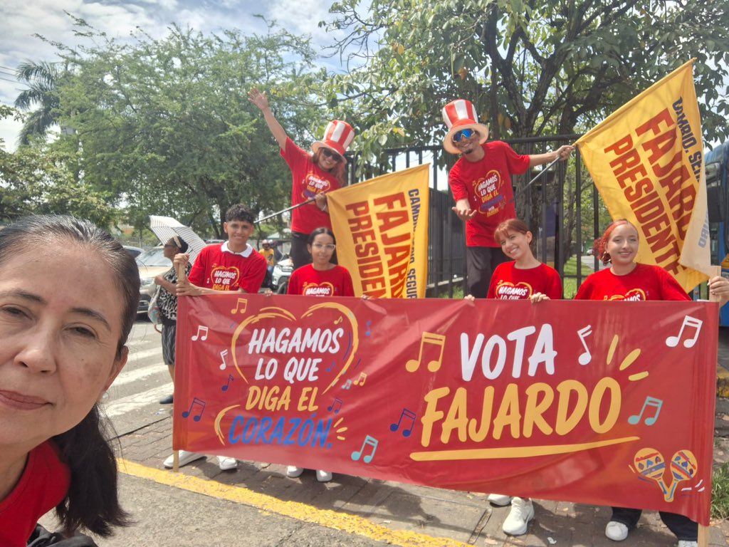 Dignidad & Compromiso tweet media