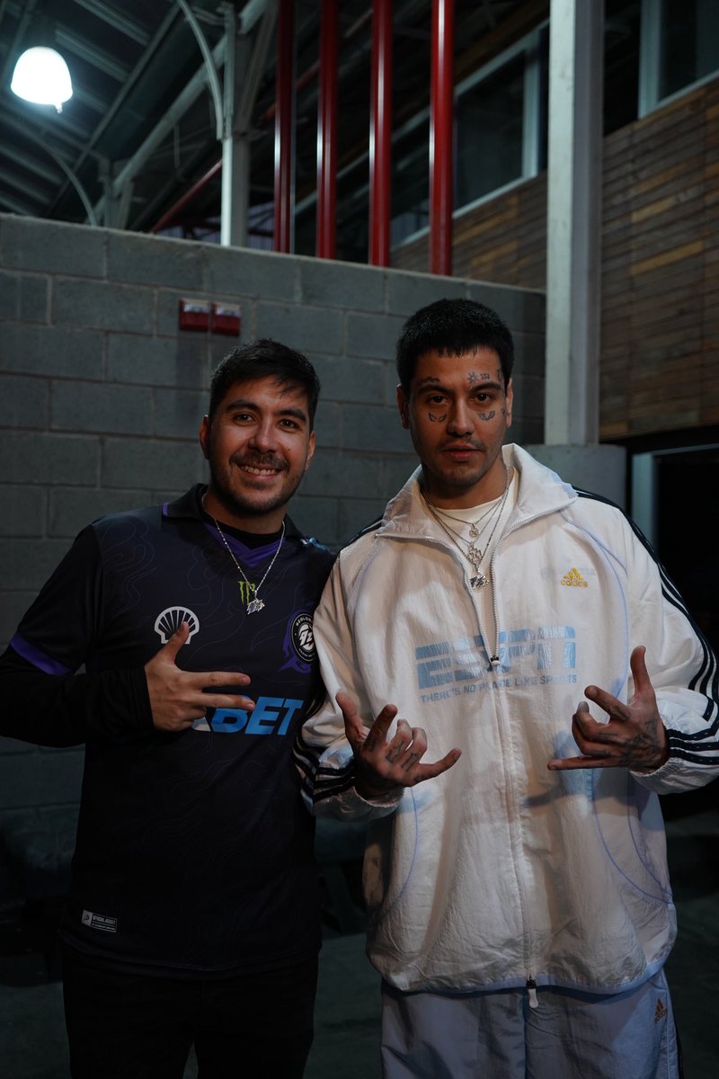 bit1's tweet photo. “En 9z pasan cosas increíbles”

Una de las primeras cosas que escuché de Fran desde que volví a 9z. Muy contento y agradecido por todo lo que está pasando y por todo lo que estamos conquistando como equipo. Hoy sí empieza nuestro viaje al Major, y que sigan pasando cosas increíbles, así como todo lo que sucedió en los últimos meses. Nos vemos pronto 🙏🏻💜
