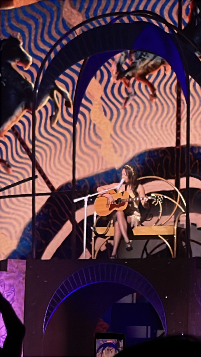 mooncookiiee's tweet photo. Went to Laufey’s concert 🩵 https://t.co/M8Y47e9KjP