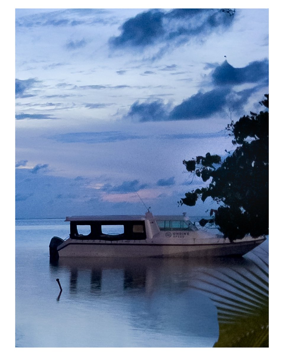saeedhu's tweet photo. The boat yard and the sky are beautiful, and the boats are waiting to go fishing this week. https://t.co/wKLrU89hze