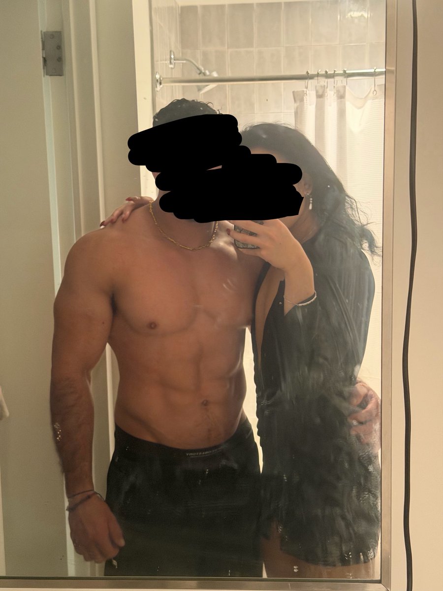 stariesecret's tweet photo. Mommy was BREEDING this BIG BOY last night 😈🎀🍆 If this gets at least 50 likes, will post some clips 😒😒😒😘 https://t.co/vvspZraYNI