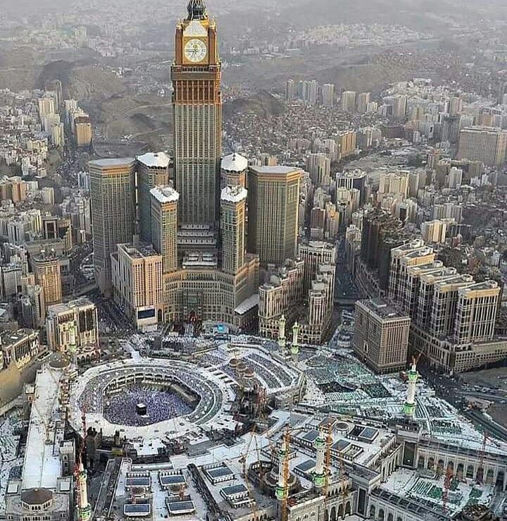 DefenseSyst's tweet photo. Hajj 2026 begins today. 1.8 million pilgrims. Open-air. No shelter. And Iran's missiles are still flying. Saudi Arabia is running the most consequential air defense operation in history — right now. 🧵 #Hajj2026 #DefenseSystems #MissileDefense https://t.co/1oim5O0zeH