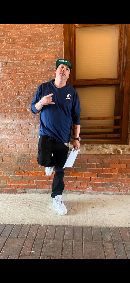 jayneato's tweet photo. Off the Wall* https://t.co/58Y21ymfL7