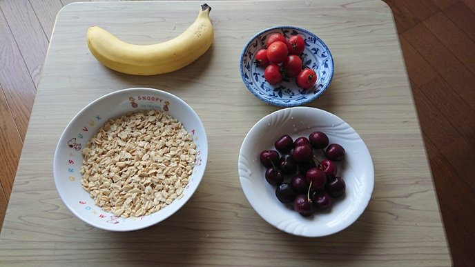 toshi67diet's tweet photo. おはようございます☀
実は3日間の断食してました◎

最終日の体重:48.7kg　体脂肪率:16.7%

回復食は
・オーバーナイツオートミール
・ミニトマト
・各種フルーツ(バナナ&amp;アメリカンチェリー)

肌の調子が格段に良くなった◎
やっぱ定期的なデトックスは大事
(*¯꒳¯*)ｳﾑ

#ダイエット #40代 https://t.co/2hFRcACD2D