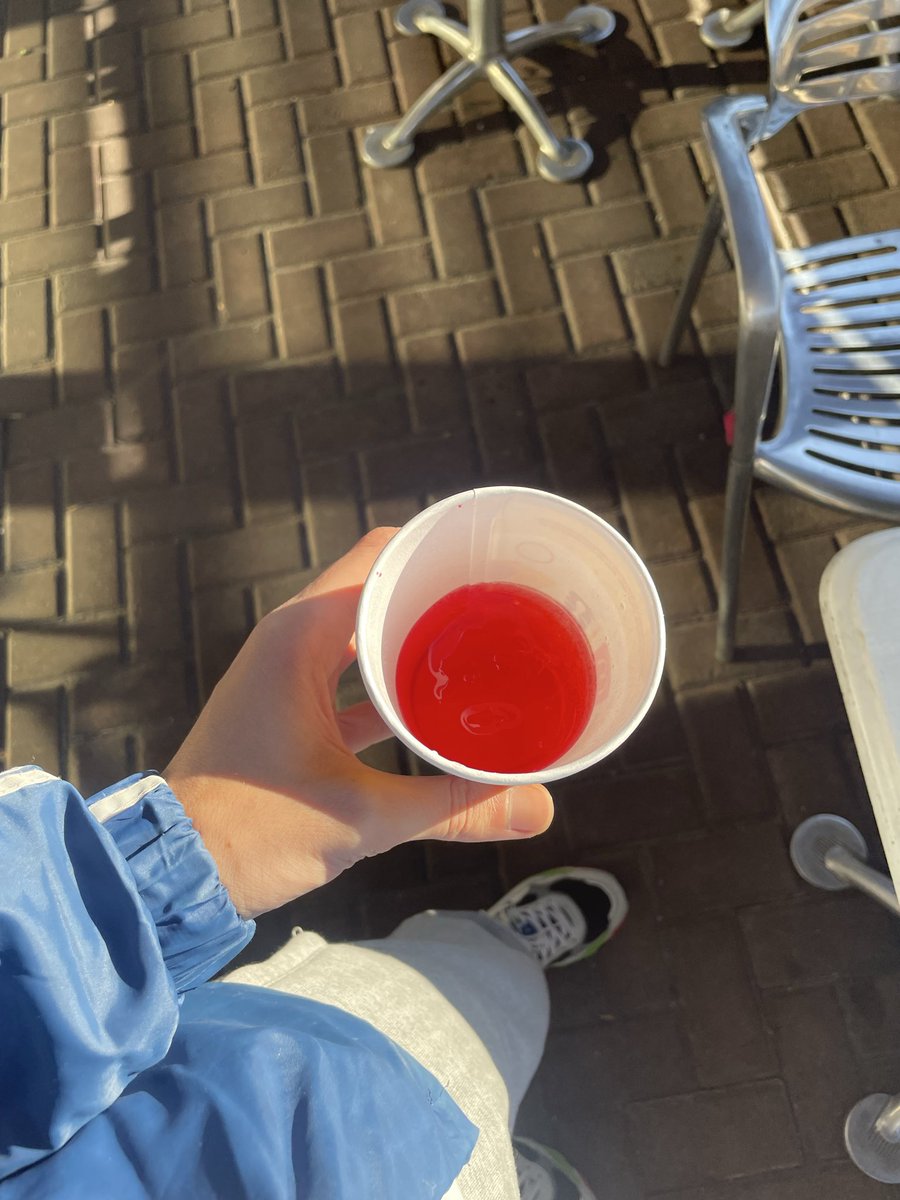 gguidi_'s tweet photo. Tomando un poco de #Lean #StreetKnowledge #Gang https://t.co/UIruRvLoMb