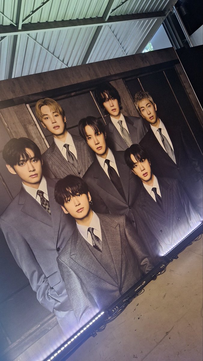 🇧🇷•MALUZINHA⁷ VERÁS SEVEN BTS 3X😝 tweet media
