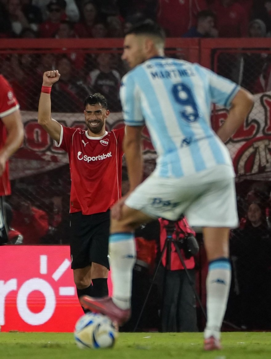 flacocasacaades's tweet photo. El momento exacto en el que murió el Racing de Costas https://t.co/4MnK6oRQ76