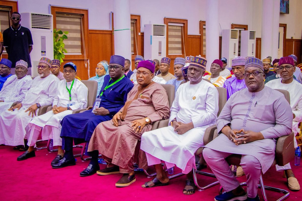 Inside_Yobe's tweet photo. Gov. Buni Delivers Yobe State For Tinubu

President Bola Ahmed Tinubu has scored 91.5 per cent of the total number of registered APC members in Yobe State in today's Presidential primary election.

President Tinubu was declared winner of the election having scored 253,804 votes to beat Osifo Stanley who scored zero vote.