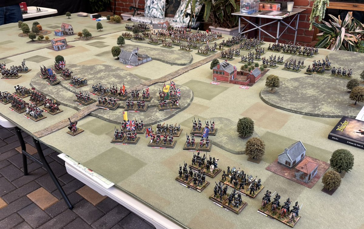 Oldwargamer's tweet photo. #Waterloo the view from the British side of the table. #28mm #FrontRankMiniatures https://t.co/fdkIC1bRNM