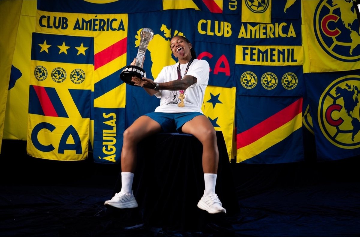 RayMundoFutbol's tweet photo. Acabo de hablar una hora con @AmericanistaGDL sobre sus temas; Club América y más Club América 

Este episodio sale mañana, pero en mi catálogo anterior puedes hallar episodios sobre el fútbol argentino, colombiano, ecuatoriano, paraguayo, chileno y mucho más ⚽️ 🎧 🌎 🇬🇧 🇲🇽 https://t.co/WNRsk98Z9l