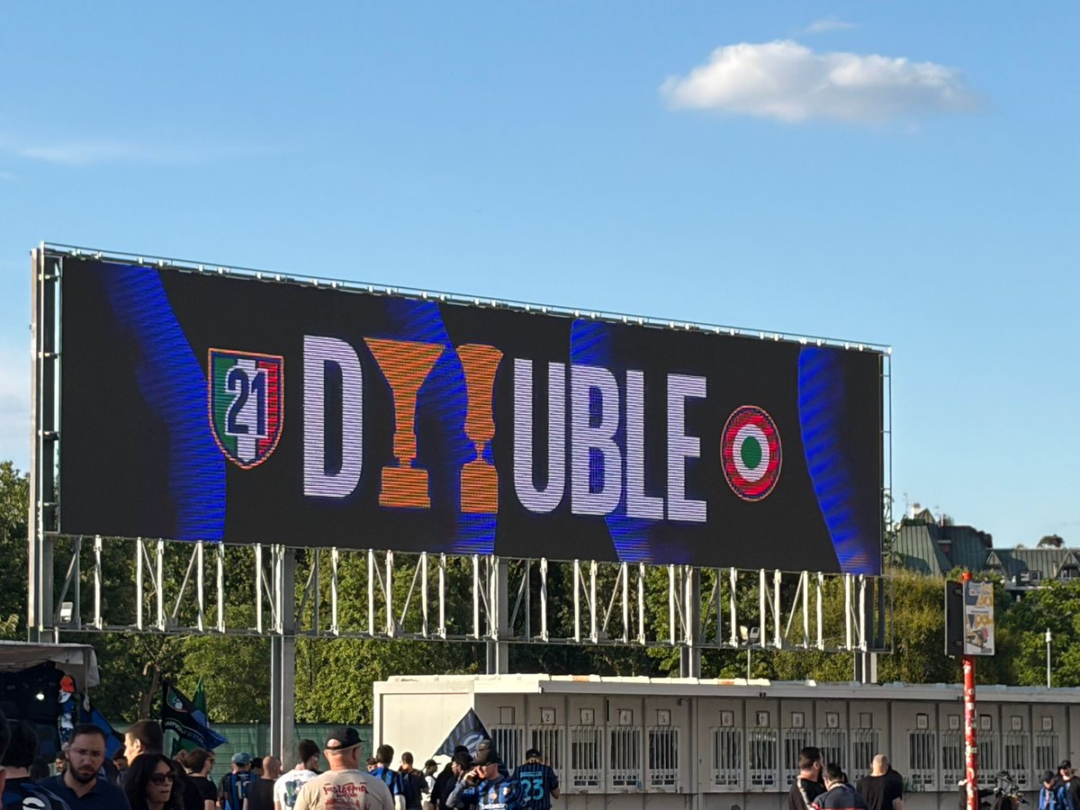 AmerigoRossi16's tweet photo. Finisce una meravigliosa stagione dove Gobbi, Biretrocessi e Pulcinella non stanno soffrendo per niente...come si dice "assimilitato da tempo" passate una buona estate mentre noi ci godiamo il nostro...#bolognainter
#napolimerda #milanmerda #juvemerda #FORZAINTER ๐ค๐๐ฎ๐น๐๐ https://t.co/1UlAc5Q0uL
