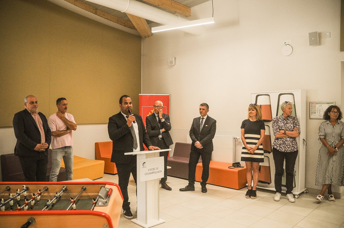 MDAM34's tweet photo. Inauguration de la nouvelle Maison des lycéens au lycée Jean-François Champollion Lattes https://t.co/PkkMWYd9fI