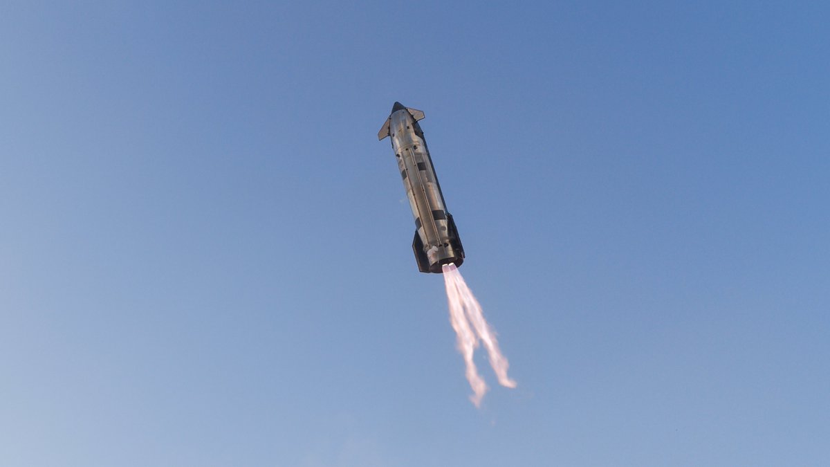 SpaceX tweet media