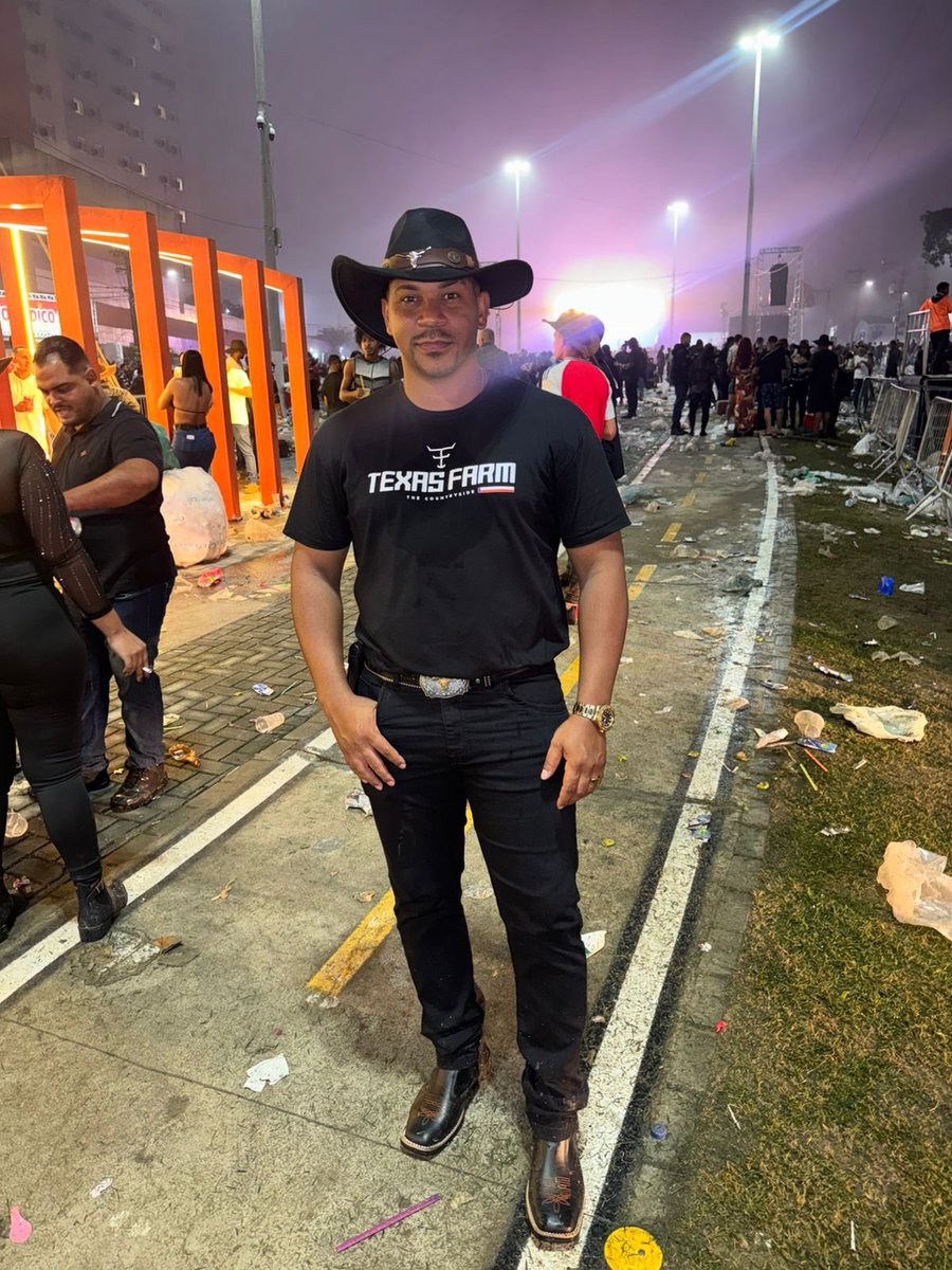 JonatasPorto08's tweet photo. Viver é diferente de tá vivo 🤠 https://t.co/q3CDP4y6T2