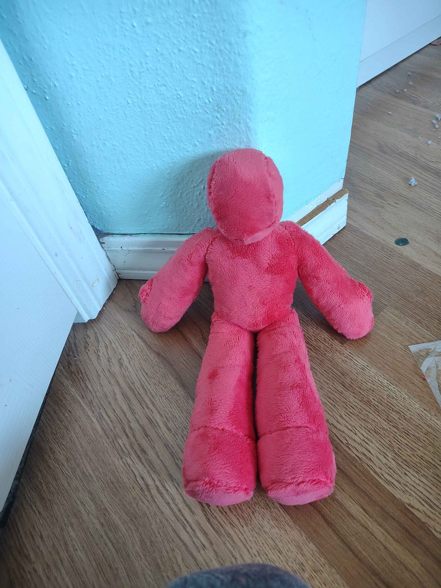 twisted5pebbles's tweet photo. im still alive btw. Gaze upon my featureless son (wip sprout plush https://t.co/qPvyWmpxYm