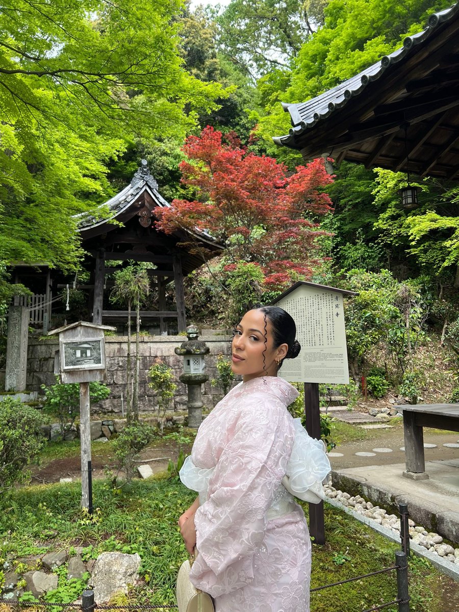 xcviaa's tweet photo. AP in Japan 🇯🇵🤍 https://t.co/JoXASDaGSw