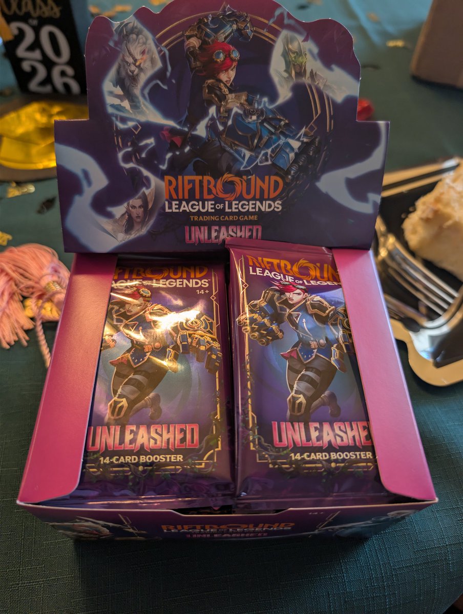 juicesmood's tweet photo. best grad gift ever https://t.co/T7QiTb1Uph