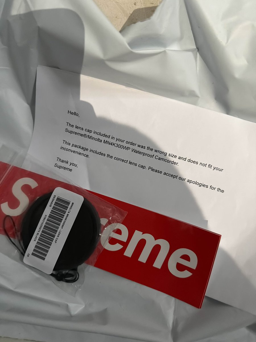 Supreme Drops tweet media