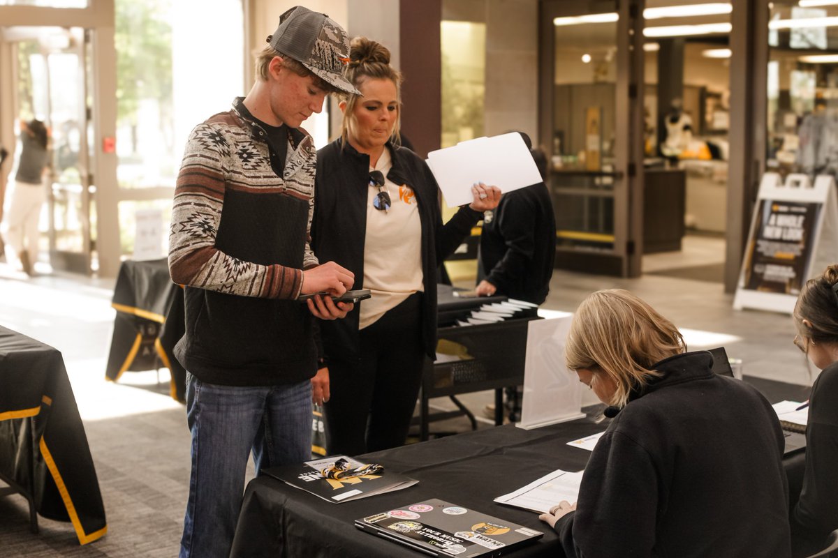 wscadmissions's tweet photo. Swipe👉🏼 for some 📸 of our first week of #NSR!

June dates are still available! Snag your spot at https://t.co/n9vFTnkWzM. https://t.co/wtsJ2ptJFV