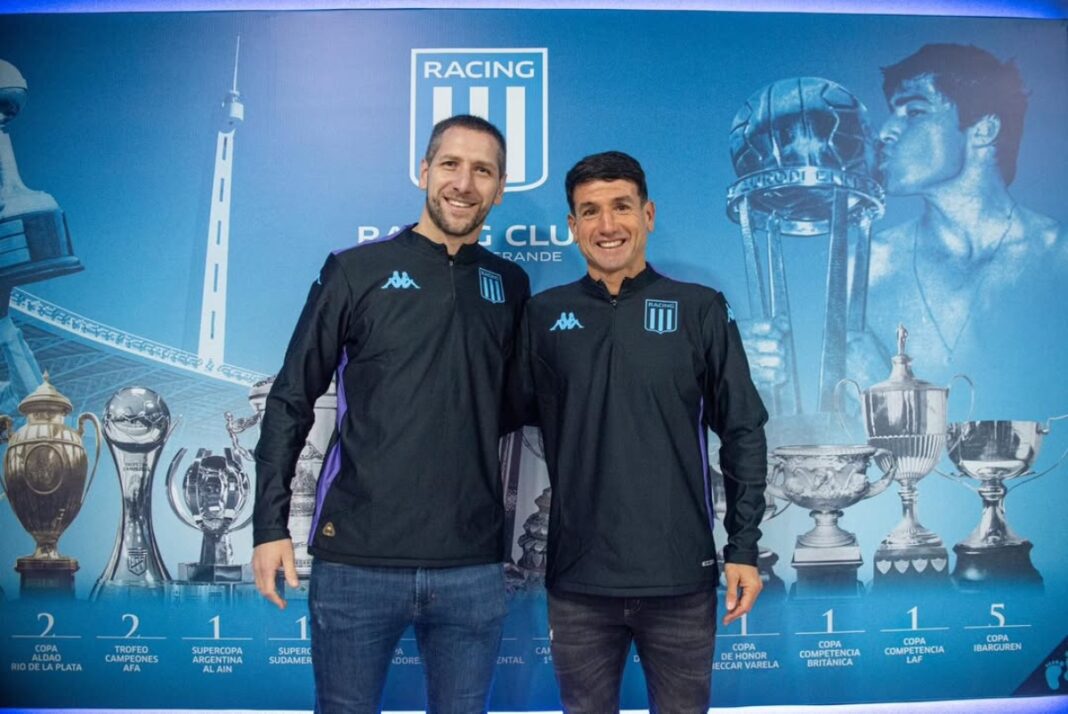 racing_inf's tweet photo. ℹ️ Sebastián “Chirola” Romero y Luciano Aued asumirán de manera interina para los próximos dos partidos ante Independiente Petrolero y Defensa y Justicia.

@PepiLadanaj en x. https://t.co/wsexcX7bNP