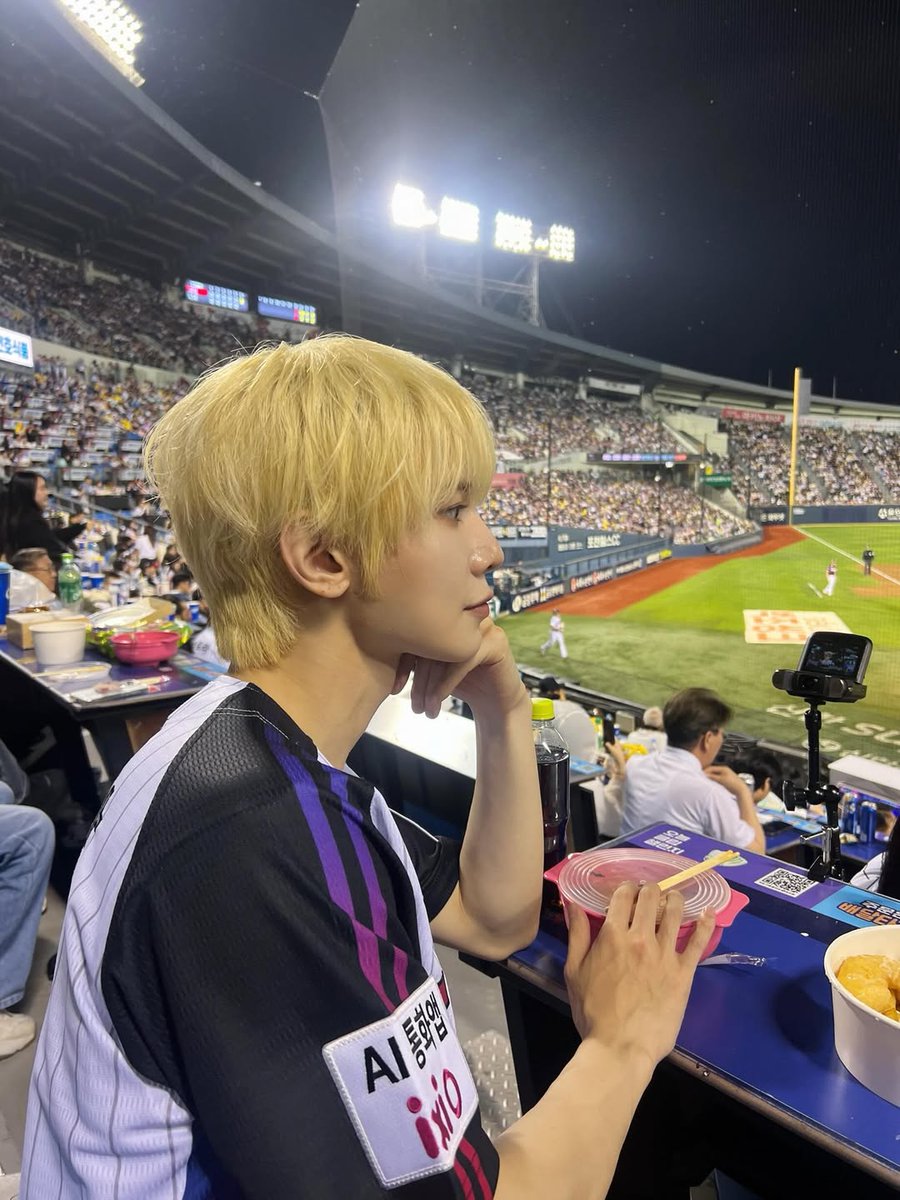 ATEEZ(에이티즈) Updates tweet media