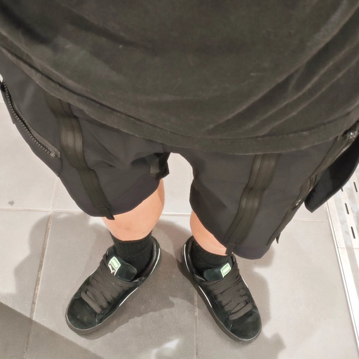 kusoyaro0812's tweet photo. 今日のクツ野郎
おはようございます😃
〜よく寝たっ👍️✨️編〜
cap : undercover
tops : COMPLEX CON × 村上隆
inner : UNIQLO
pants : IP-AXIS STUDIO
shoes : PUMA SUEDE XL " BILLY'S "
#complexcon #ipaxisstudio #村上隆 #古着好きな人と繋がりたい #スニーカー好きな人と繋がりたい https://t.co/wlFy5a7ibb