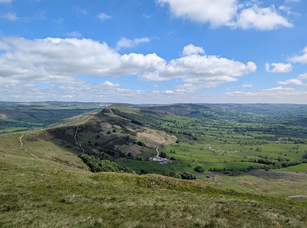 AaronBR89's tweet photo. A wholesome Saturday morning hike up to Mam Tor with my 2 best friends. It was good for the soul and very much needed. https://t.co/f7oMgK0Xuy