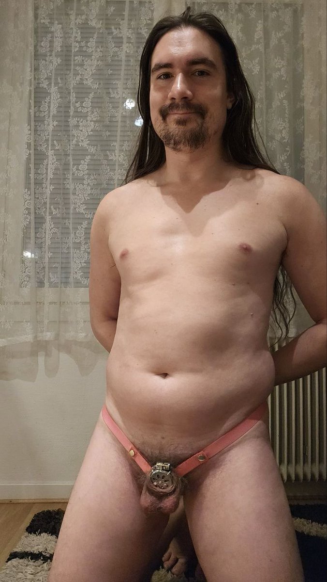 Dominanny9h's tweet photo. Hey sissy💕. DM for Sissy training and feminization 💃 https://t.co/BFTtXBSPt0