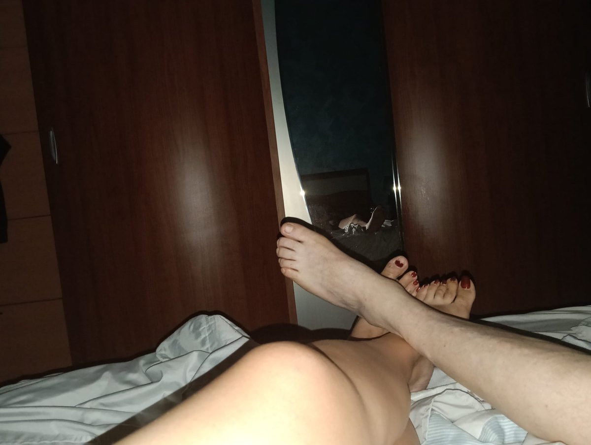DomAlain64's tweet photo. Cuckold,a noi
#cashmaster #malefeet #coppiadom https://t.co/JBC47bNcRK