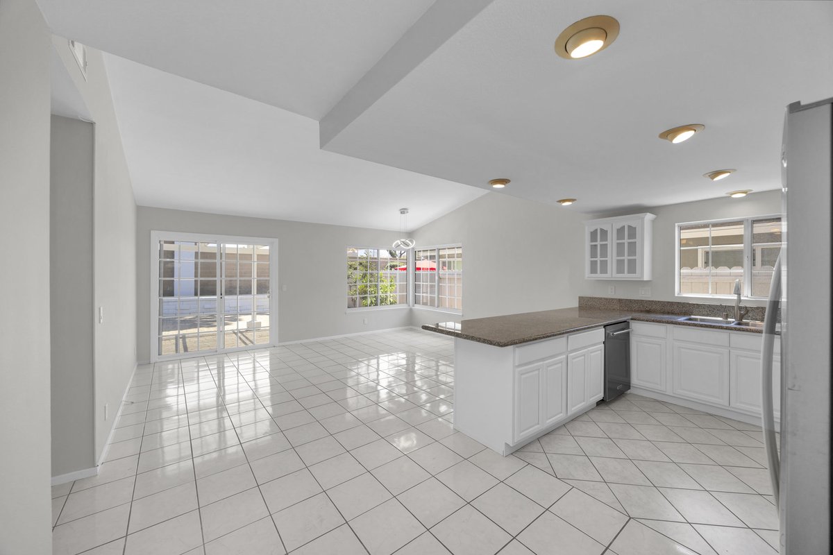 mattluke44's tweet photo. Irvine Lease Available ✨🏡
3 bed | 2 bath | 1,380 sq ft
Single-level cul-de-sac home 🌴
Highly desirable Colony community
Minutes from Tustin Marketplace 🛍️✨
$4,800/month

Matt Luke | All Star Property Management
DRE#01379779

#irvinebuzz #ocrentals #allstarpropertymanagement https://t.co/aaFvPxYfbw