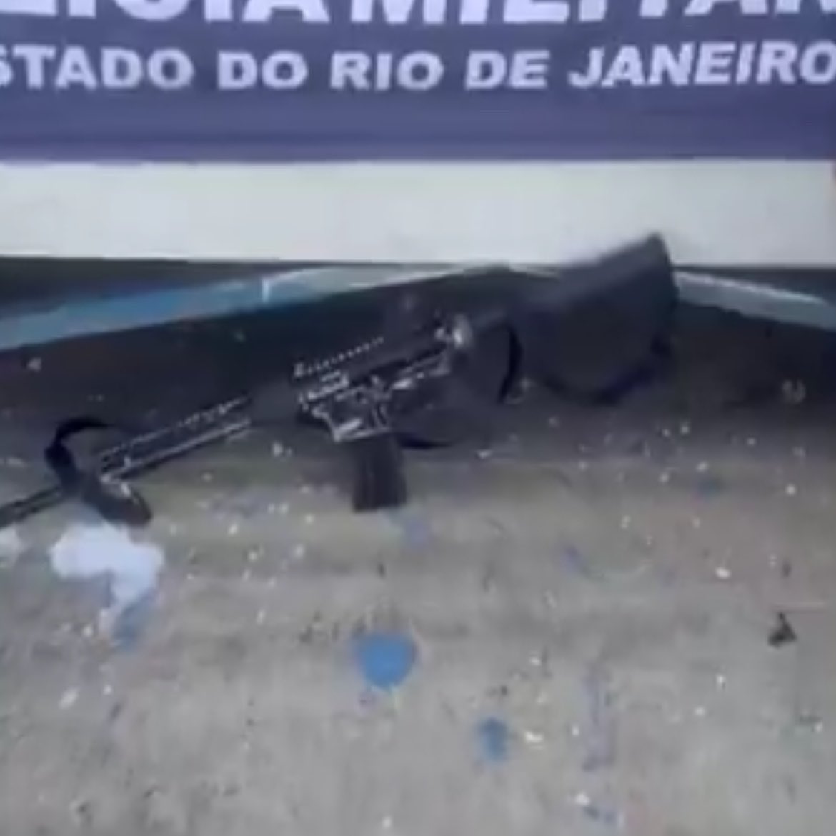 BAÚ DO RIO OFC tweet media