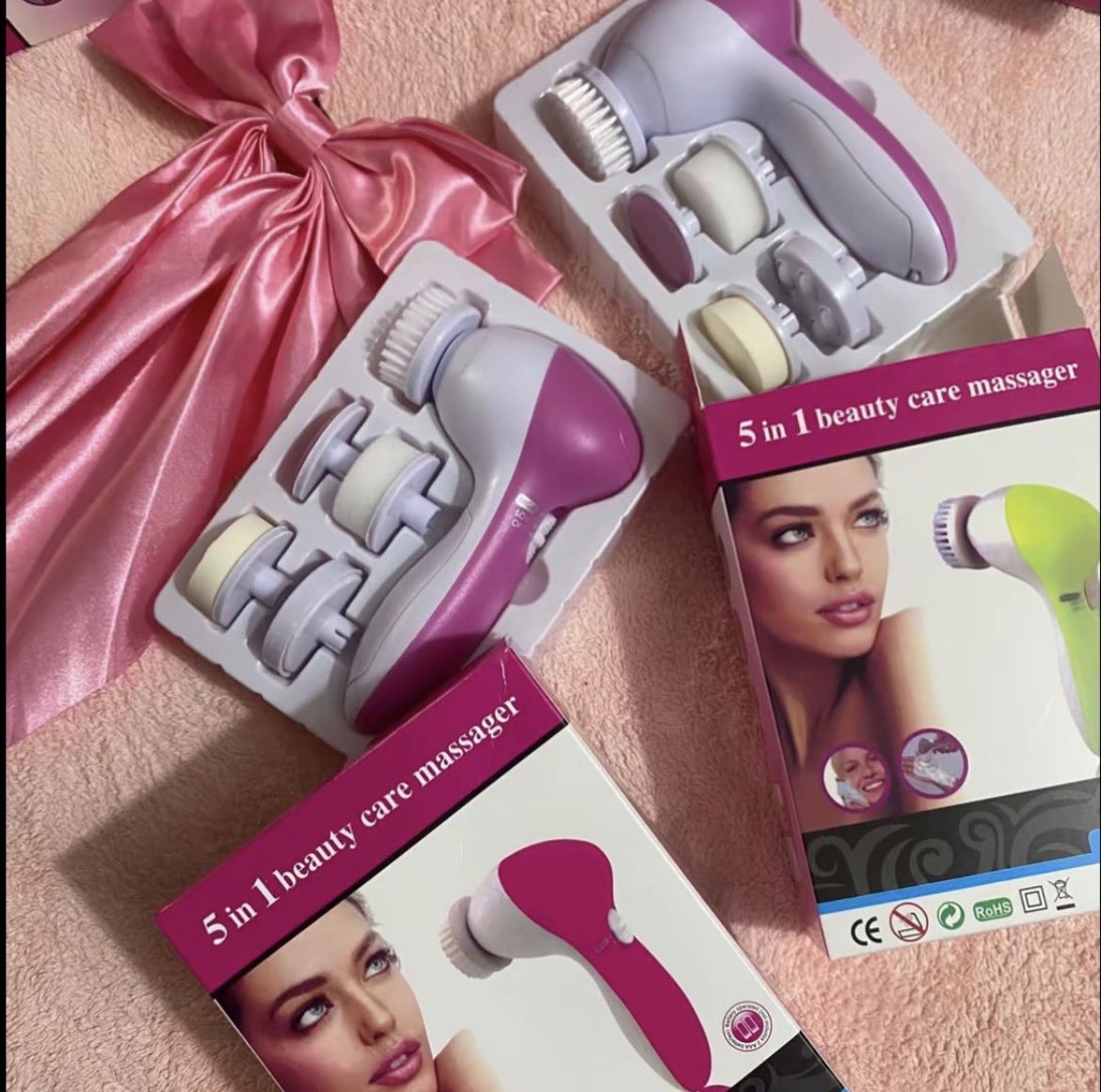 sisiolojuede1's tweet photo. 5 in 1 beauty care massager
Price : N5000
#glowandgobysisiolojuede #selfcareessentials #beautycaremassager https://t.co/2Fm0rqkiYX
