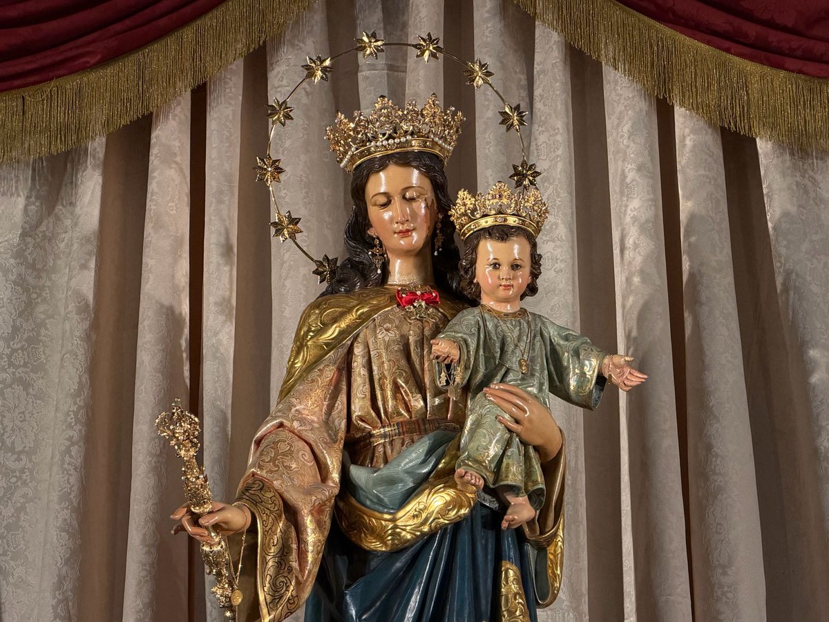 MAuxiliadoraC's tweet photo. ¡¡ YA ES 24 DE MAYO !!
Todo lo dice tu nombre,
todo tu nombre lo encierra:
lo más puro y más hermoso
las ilusiones más bellas
y la más grande ternura
que soñar alma pudiera,
en los confines del cielo
o en los límites de la tierra...

#AuxiliadoraCoronada26 https://t.co/q71O3oRhS2
