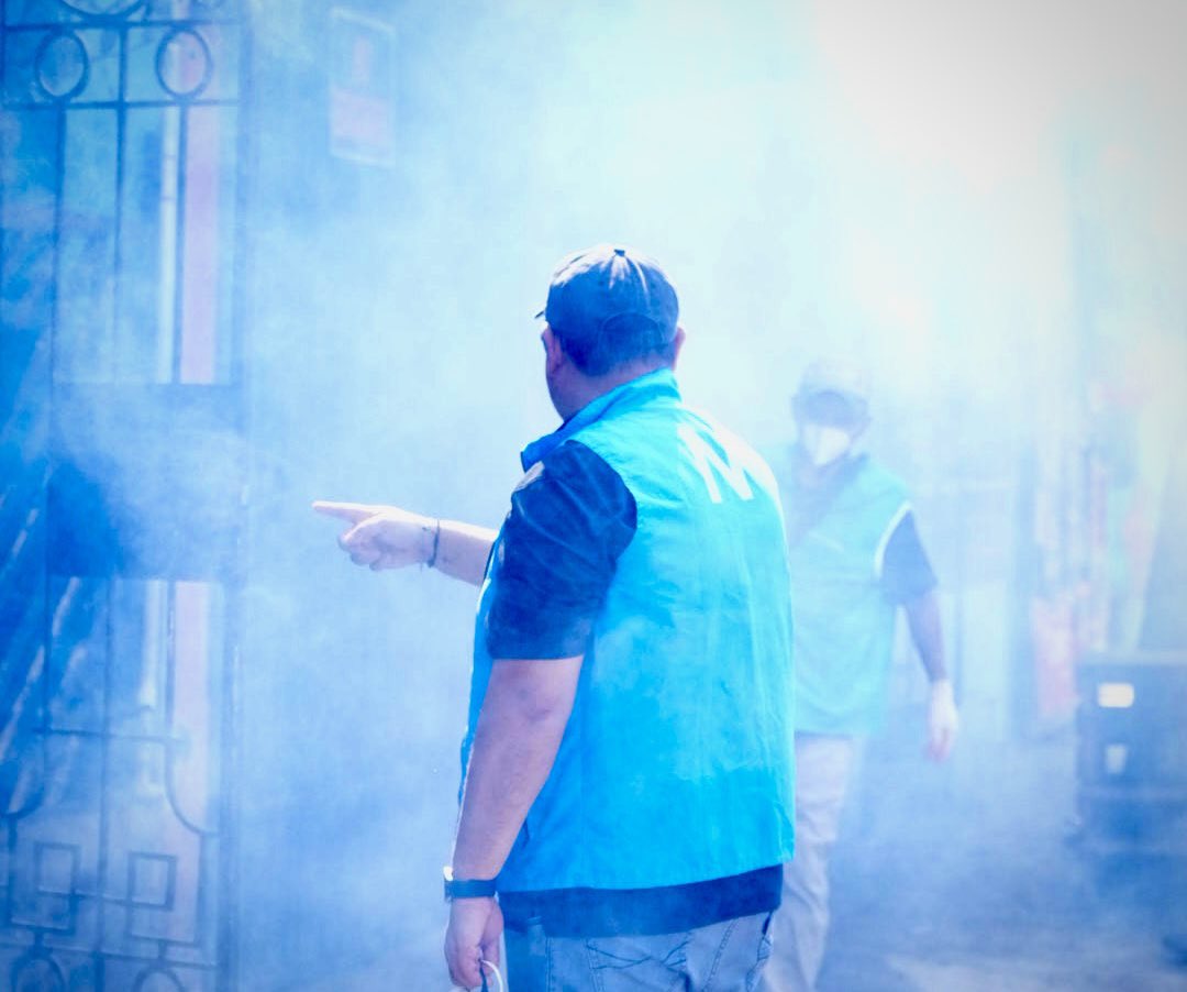 tecla_ll's tweet photo. Como estructura distrital de Nuevas Ideas Santa Tecla, hoy realizamos una jornada de fumigación casa por casa en la colonia San José del Pino. https://t.co/vUJLTqF4NE