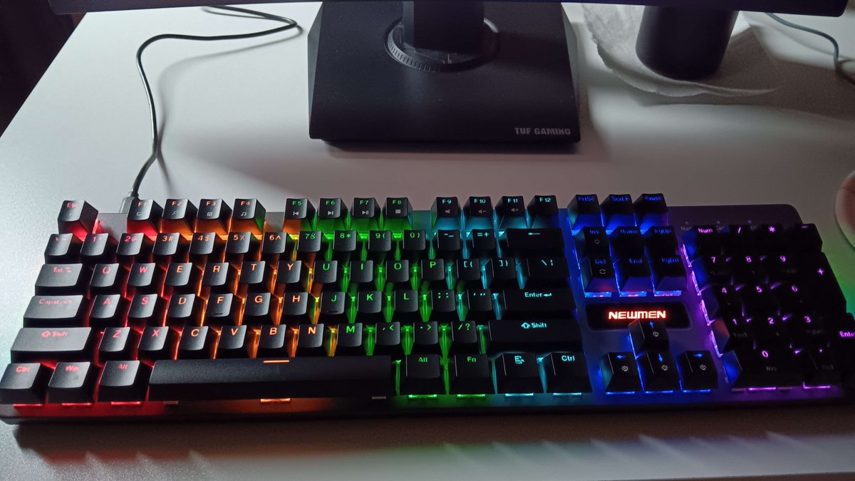 thatguycool2's tweet photo. Finally replaced my 7+ year old busted-up keyboard with a nice one. Heres a link to the a picture of the old one https://t.co/ZjLqkNwgUQ