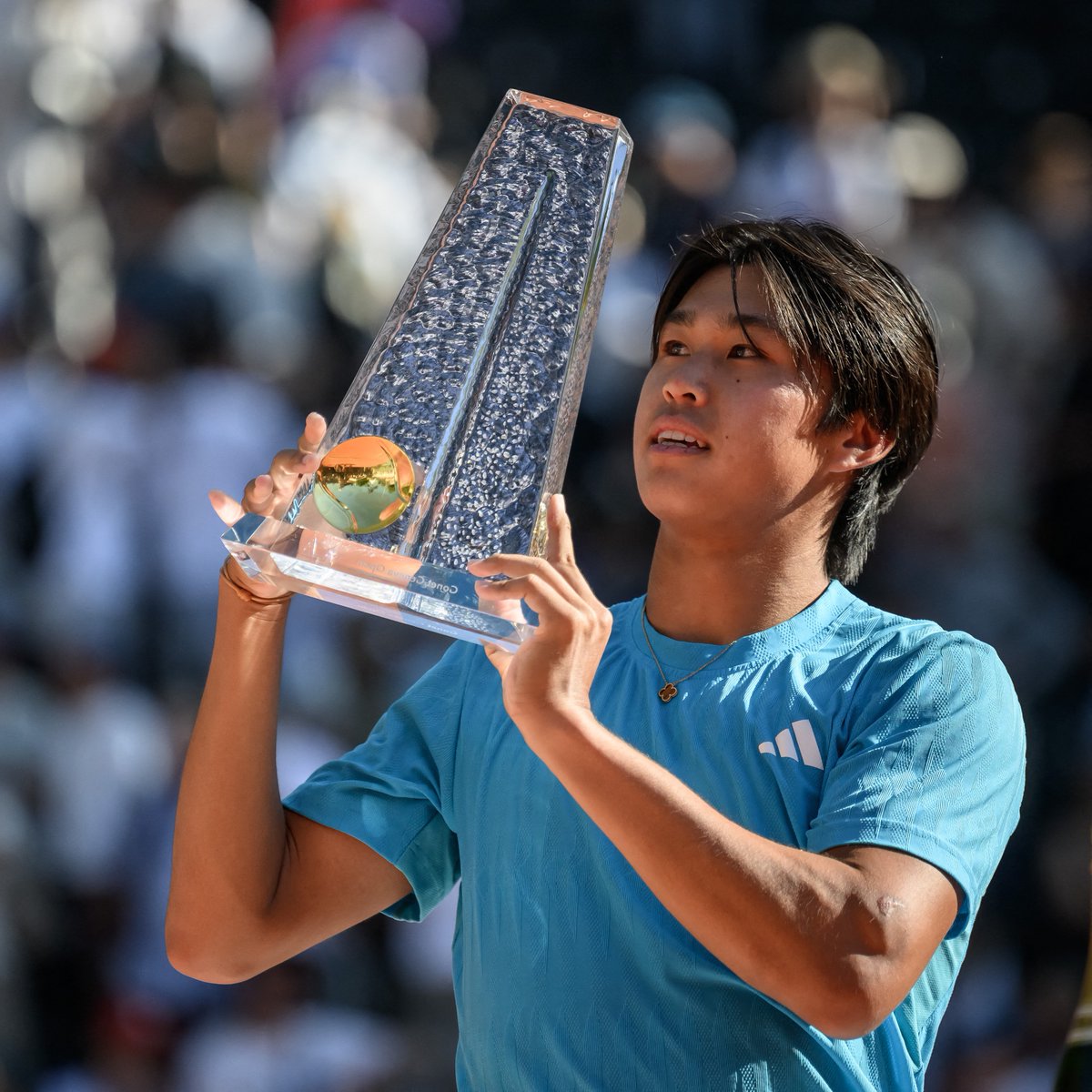 usta's tweet photo. Getting things done and taking home titles! 🏆

🔹Emma Navarro, WTA 500 Strasbourg
🔹Learner Tien, ATP 250 Geneva https://t.co/jzCrtJMJ5S