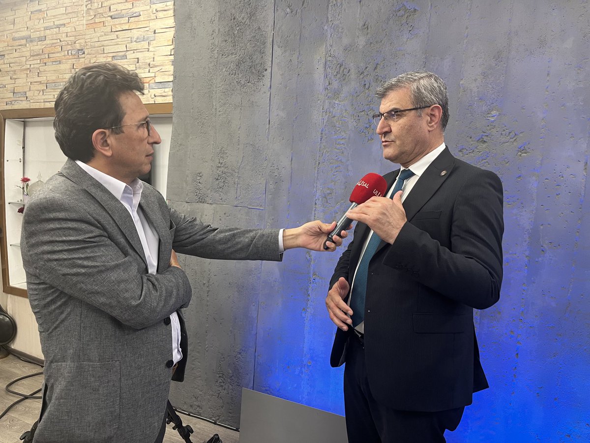 hikmetipar's tweet photo. Dünya Çiftçiler günü münasebeti ile Ankara’da düzenlenen İstişare  ve Danışma Kurulu Toplantısının ardından davet edildiğimiz Ulusal Kanal Stüdyolarında Gazeteci Ekrem Demir’in gündeme dair sorularını yanıtladık https://t.co/RcRZePA3qG