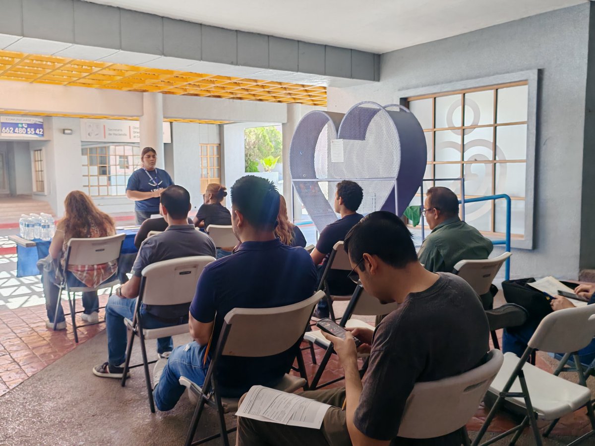 STSonora's tweet photo. ¡Así se ve una Jornada de Reclutamiento del @SNESonora! 💼🫱🏼‍🫲🏽

Este evento de vinculación laboral consiste en reunir, en un mismo espacio, a empresas y personas buscadoras de empleo para realizar entrevistas, recibir solicitudes y ofrecer vacantes de trabajo.

#STSonora https://t.co/9QDBTRjJZ4