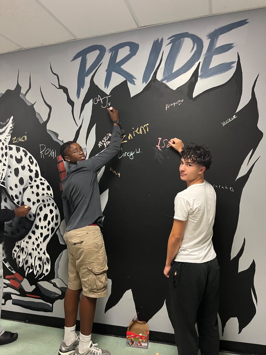 Lange Middle School tweet media