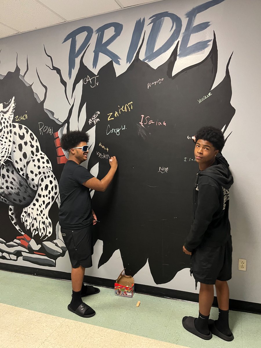 Lange Middle School tweet media