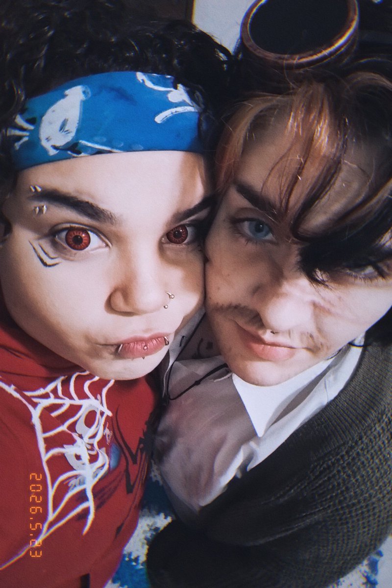 xandeluv's tweet photo. pode cosplay de guapoduo ainda ou nada a ve? https://t.co/nDMpEwB3uc